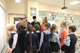Владыка Ипатий посетил учебные учреждения Анадыря