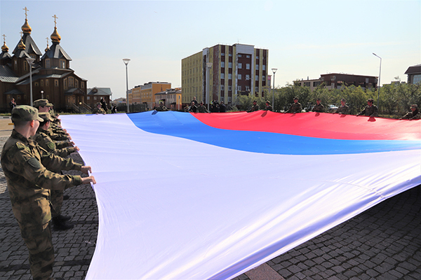 Столица отпраздновала юбилей Российского флага