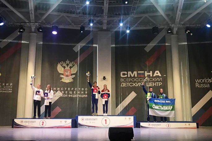 Лучшие в бадминтоне и баскетболе
