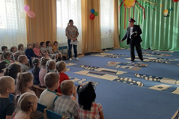 Детям рассказали о ПДД