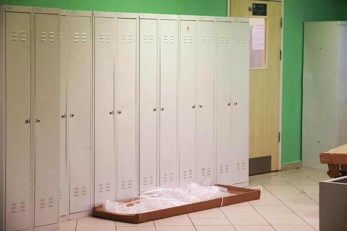 Городская школа установит 200 дополнительных шкафчиков