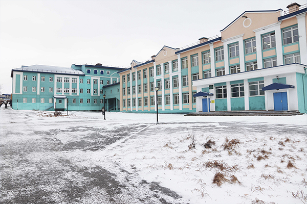 Школы города переходят на дистанционное обучение