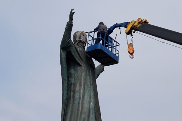 В Анадыре отмоют памятники