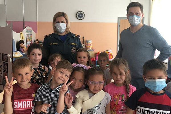 МЧС в гостях у «Паруса»