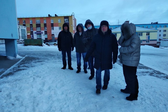 Глава города провел еженедельный мониторинг домов и дворовых территорий