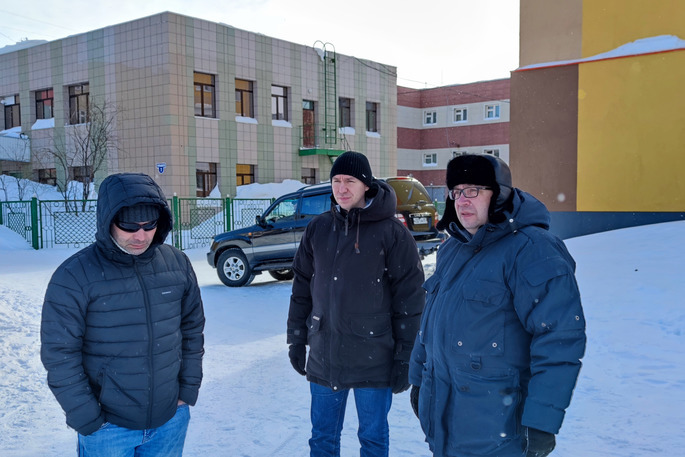 Леонид Николаев провел мониторинг дворовых территорий