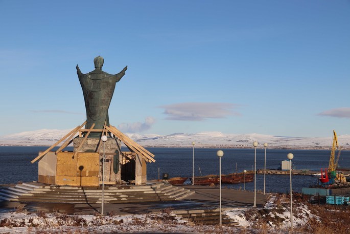 Мемориал «Чукотка-Фронту» и памятник Николаю Чудотворцу отремонтируют в окружной столице