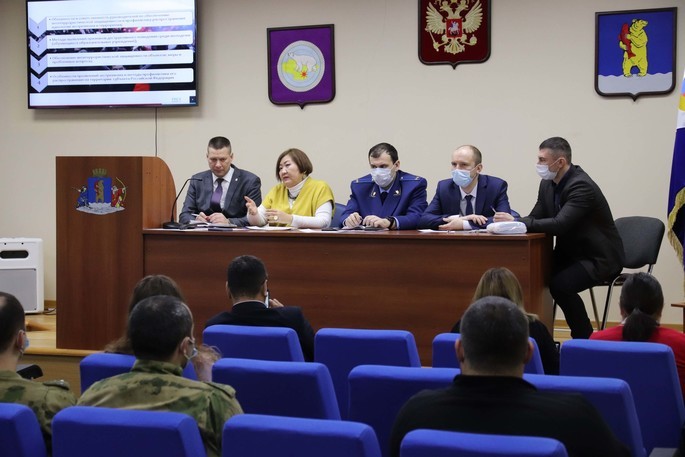 Профилактику распространения идеологии экстремизма и терроризма обсудили в мэрии Анадыря