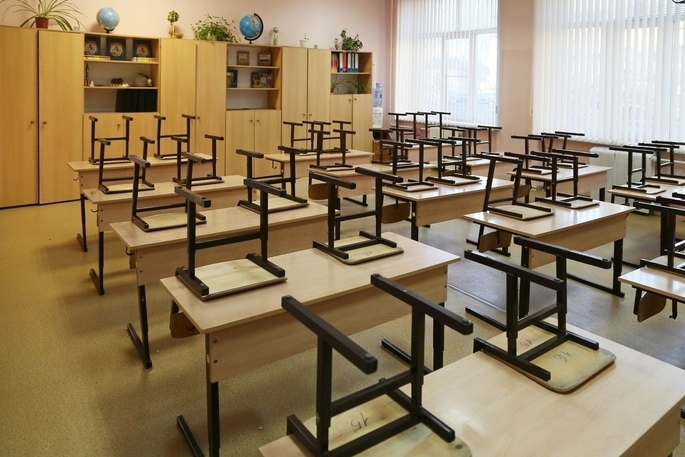 В Анадыре приостановили работу часть групп и классов в образовательных учреждениях