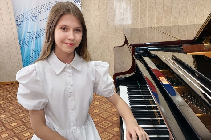 Юлия Куликовских стала обладателем диплома лауреата в Общероссийском конкурсе «Молодые дарования России-2023»