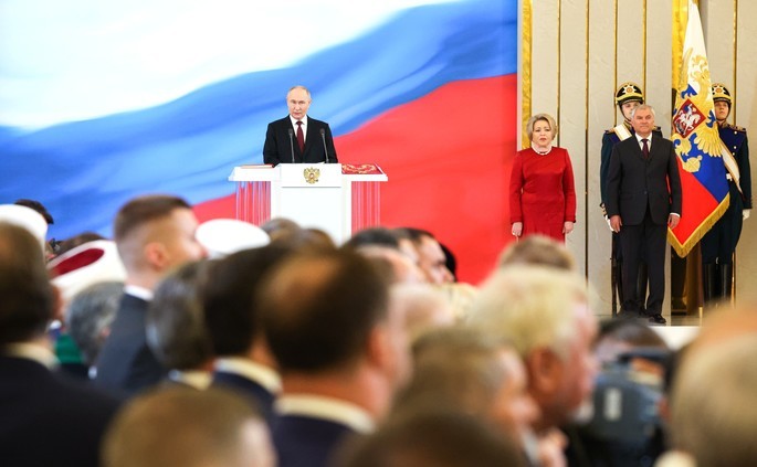 Владимир Путин официально вступил в должность Президента Российской Федерации
