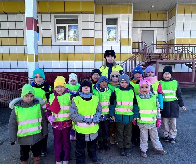 🚦 Дорожный дозор в Анадыре: учимся безопасности вместе!